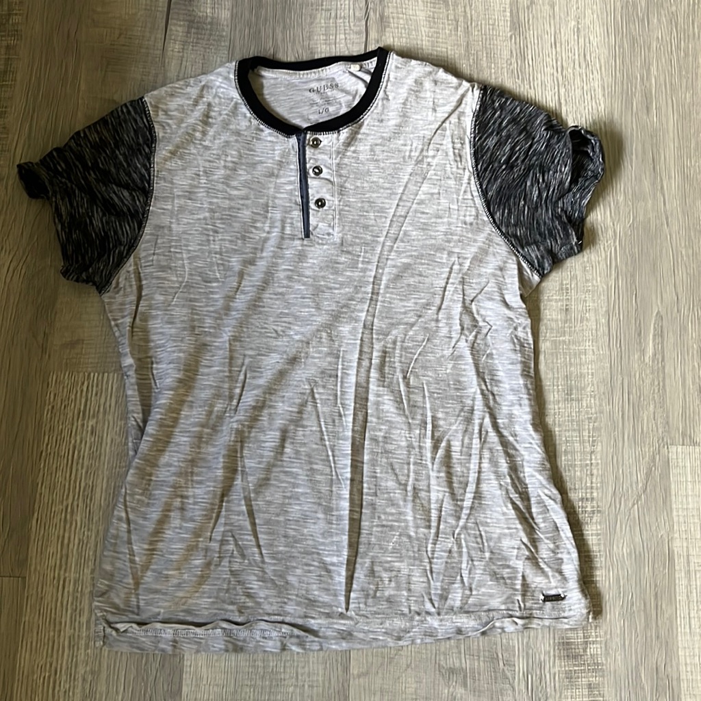 Guess Mens Large Shirt